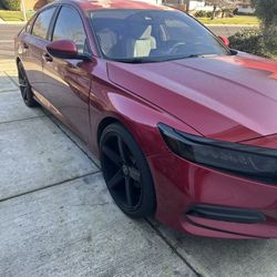 2018 Honda Accord($14,000 OBO)