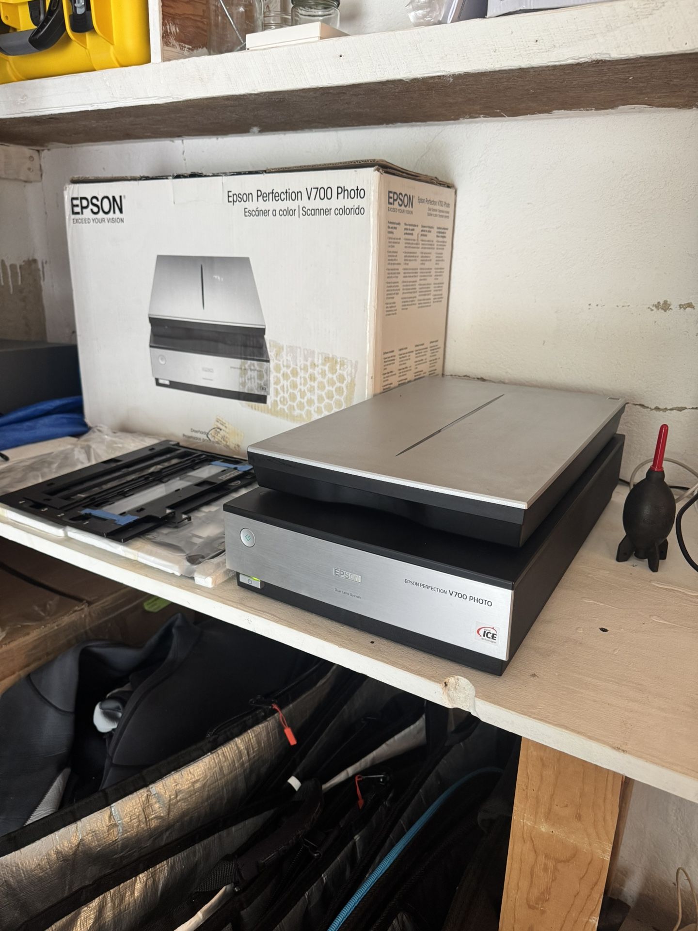 Epson V700
