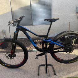 2019 Giant Trance Advanced 2 Carbon 27.5 Small Frame..like New Condition 