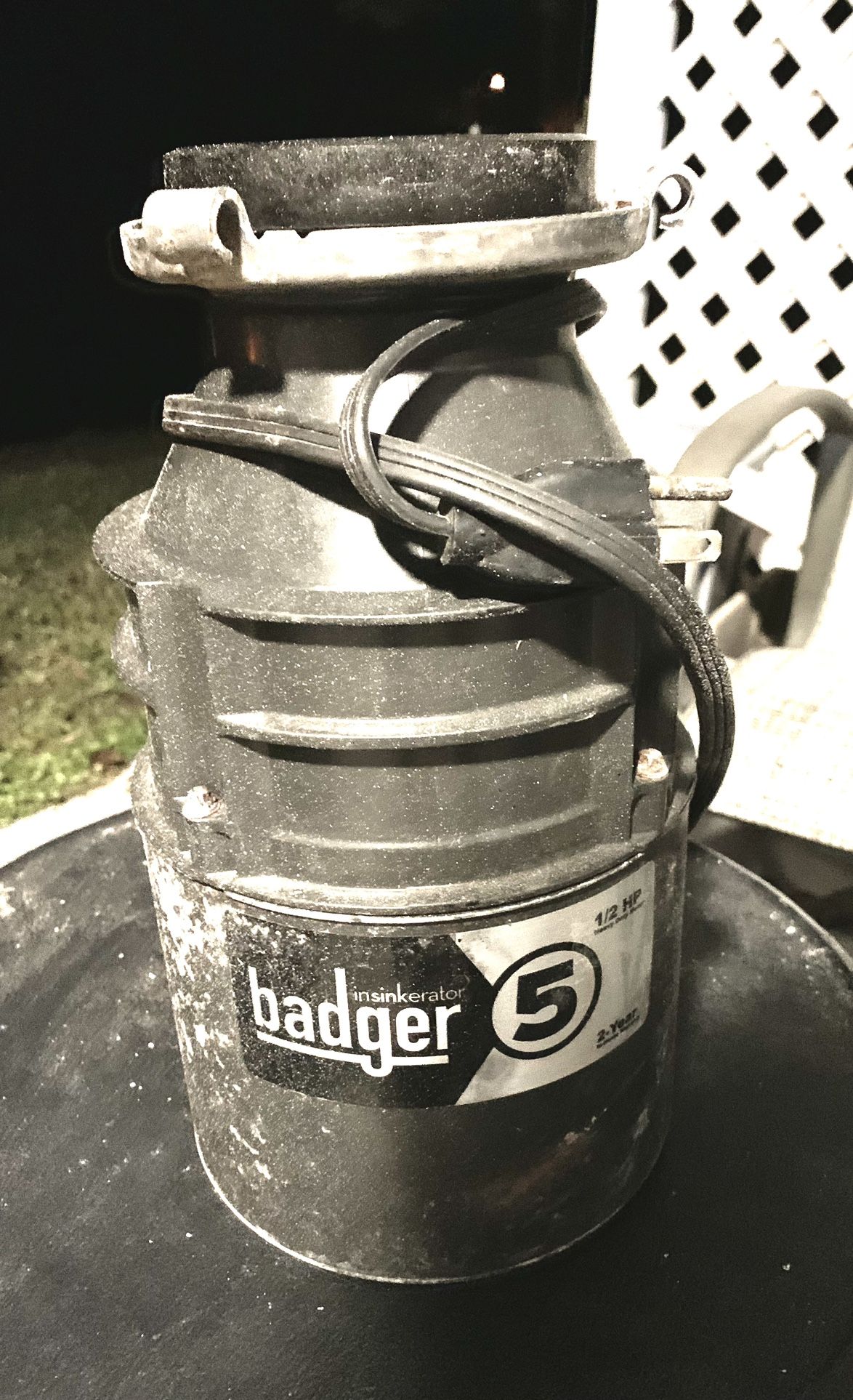 InSinkerator Badger 5 Standard Series 1/2 HP Continuous Feed Garbage Disposal