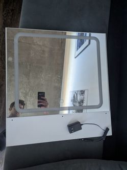 Plug in mirror