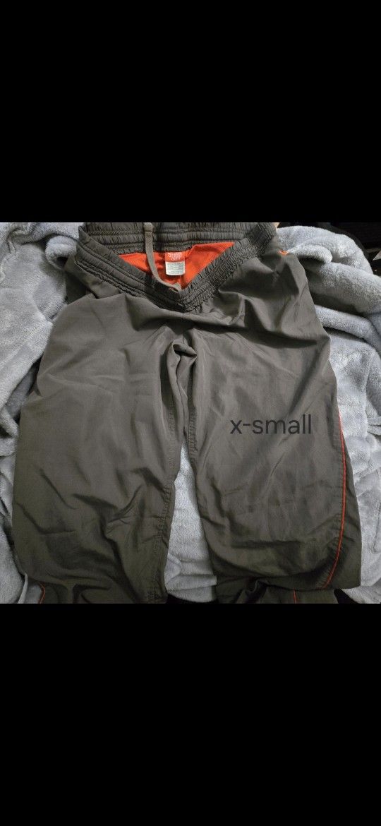 NIKE Joggers And Capri Leggings Xsmall $25