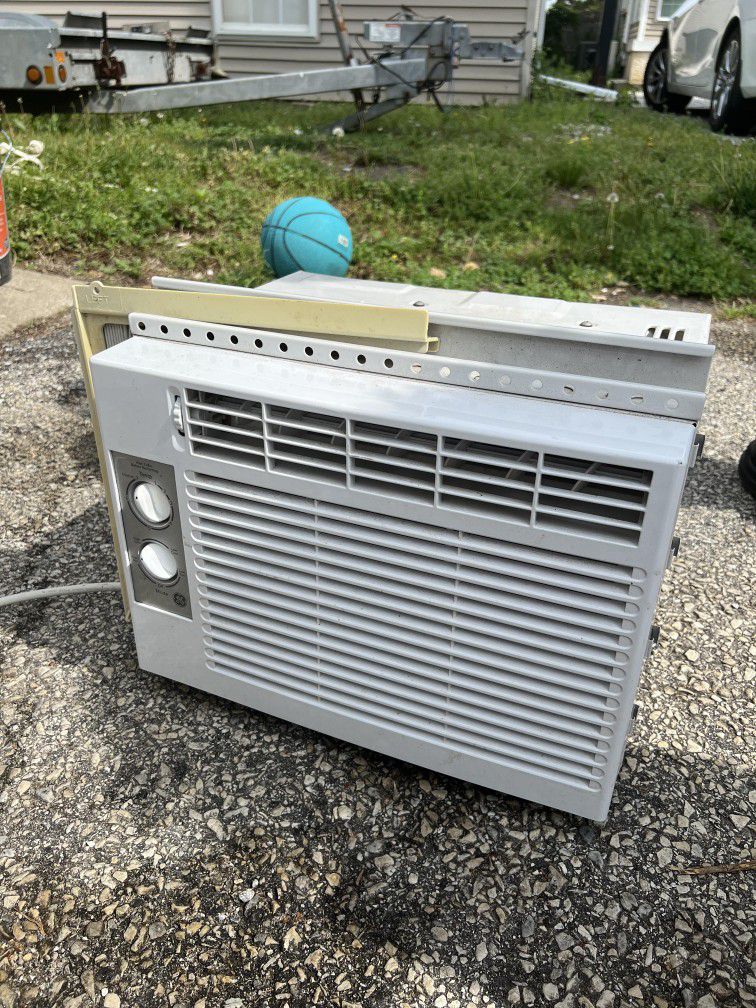 5000 BTU Air Conditioner 