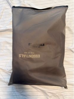 Essentials fear of god sweats