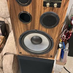 Nice Set Of Speakers 