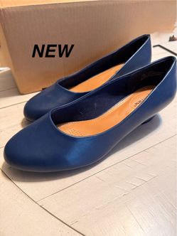 The Vida Leather-Like Slip On Pump NEW