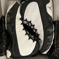 USED * AIR JORDANS. * AUTHENTIC  SIZE 11