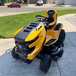 Cub Cadet 46in 22 Hp Kohler Riding Mower NEW 