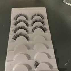 Strip lashes 