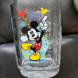 Disney vintage drinking glass 2000

