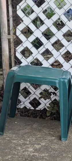 Sunray Square Side Table Green.......