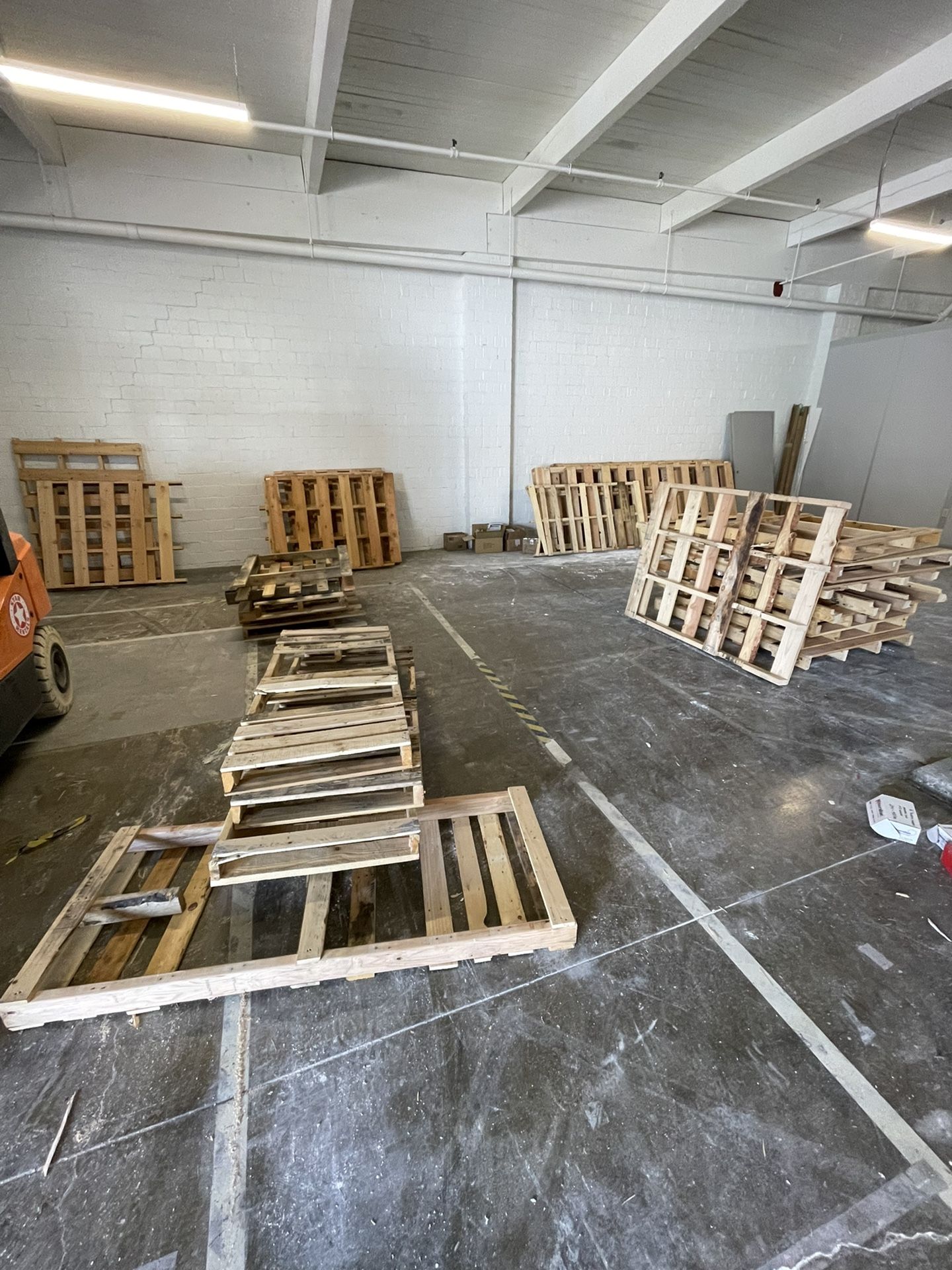 Free pallets, Various Sizes