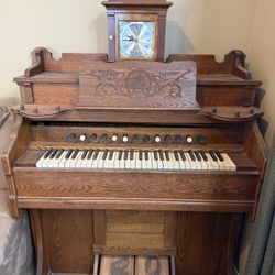 Antique Organ Piano 
