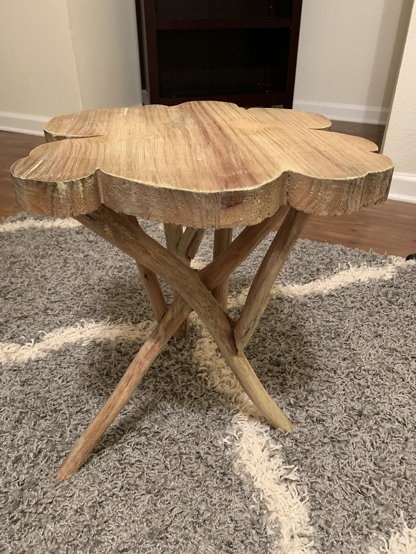 Natural Weathered Finish End Tables (Set of 2)