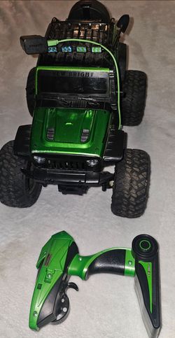 Heavy metal 4x4 jeep wrangler with remote control