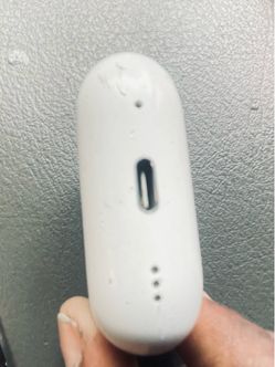 Air pods pro MagSafe charger case