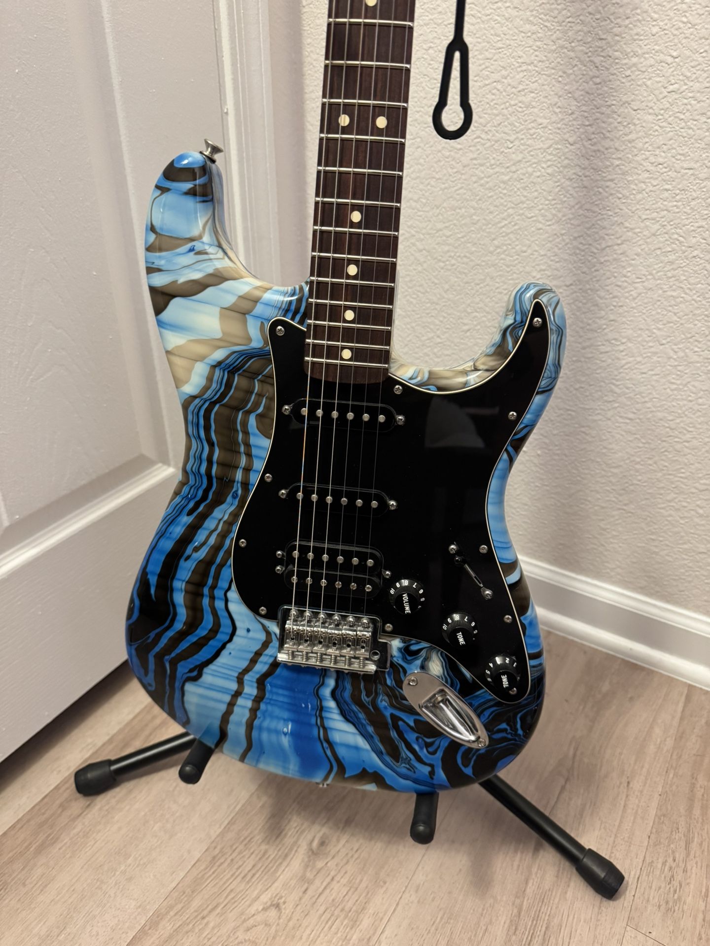 Fender Stratocaster Special Edition Blue Swirl Electric Guitar