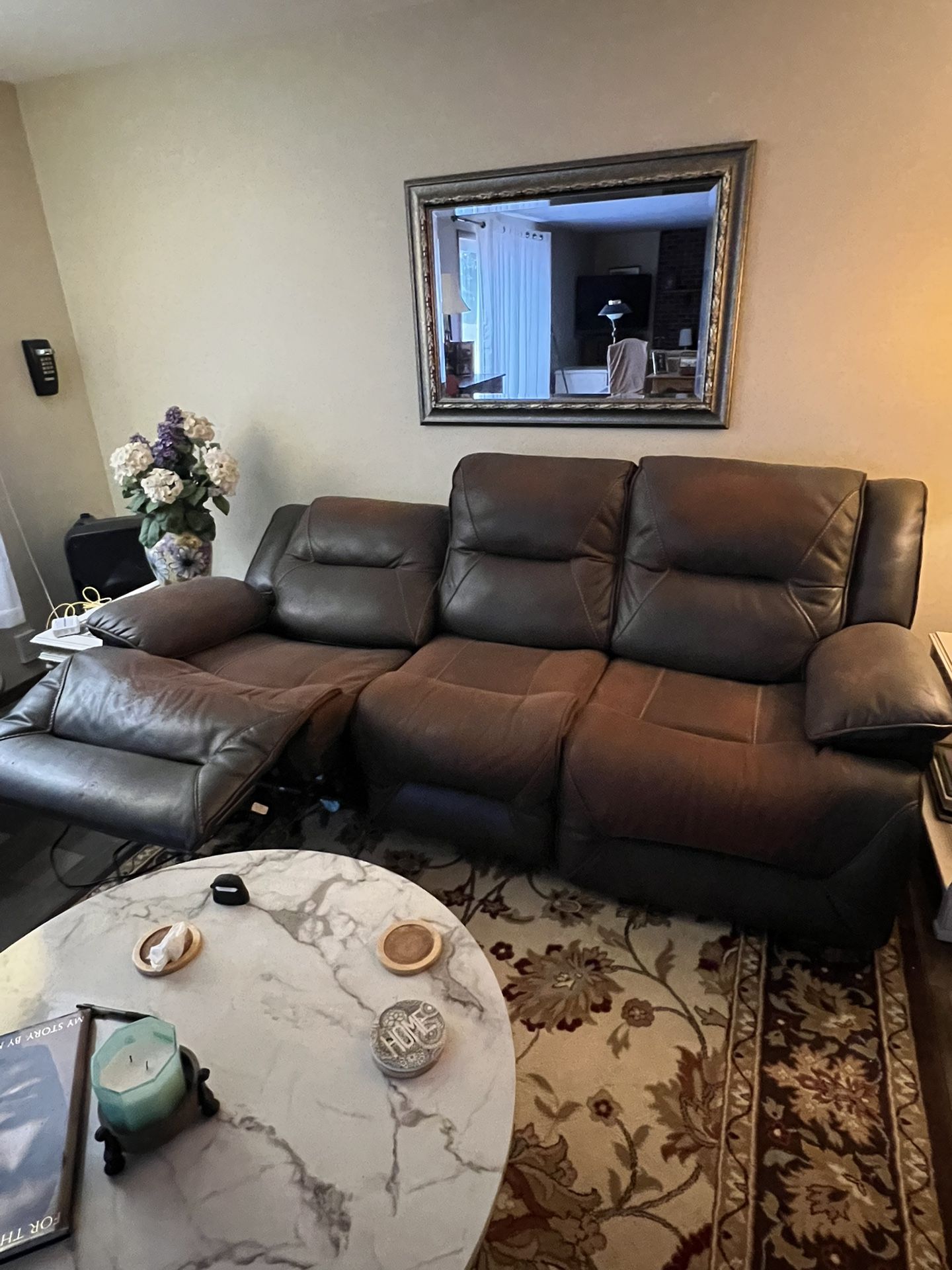 Couch (Power Reclining)
