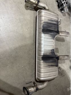 OEM 2018 SS muffler + tips