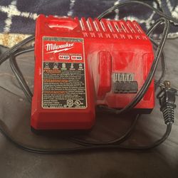 Milwaukee M12 And M18 Charger