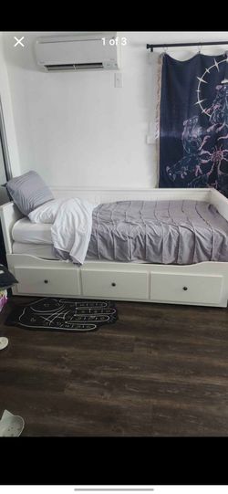 Twin daybed