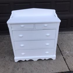  Solid Wood Dresser /changing Table 