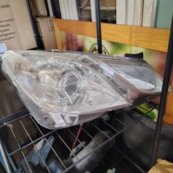 Mercedes E350 Headlight Assy