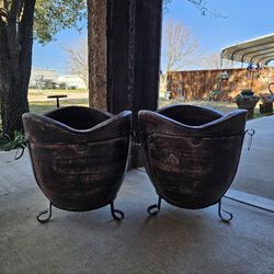 Brown Tulip Clay Pots, Planters, Plants. Pottery $85 cada una