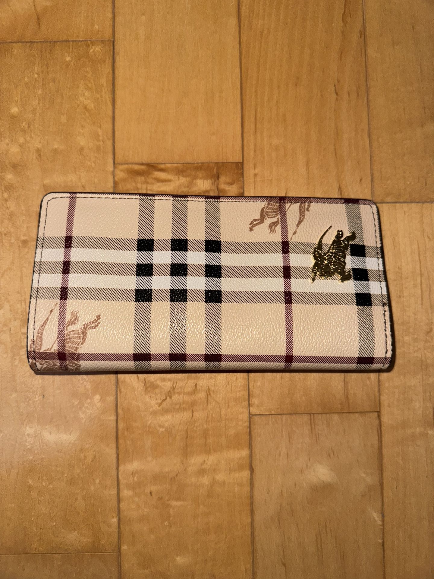 Burberry Wallet Women’s Everyday Designer Wallet