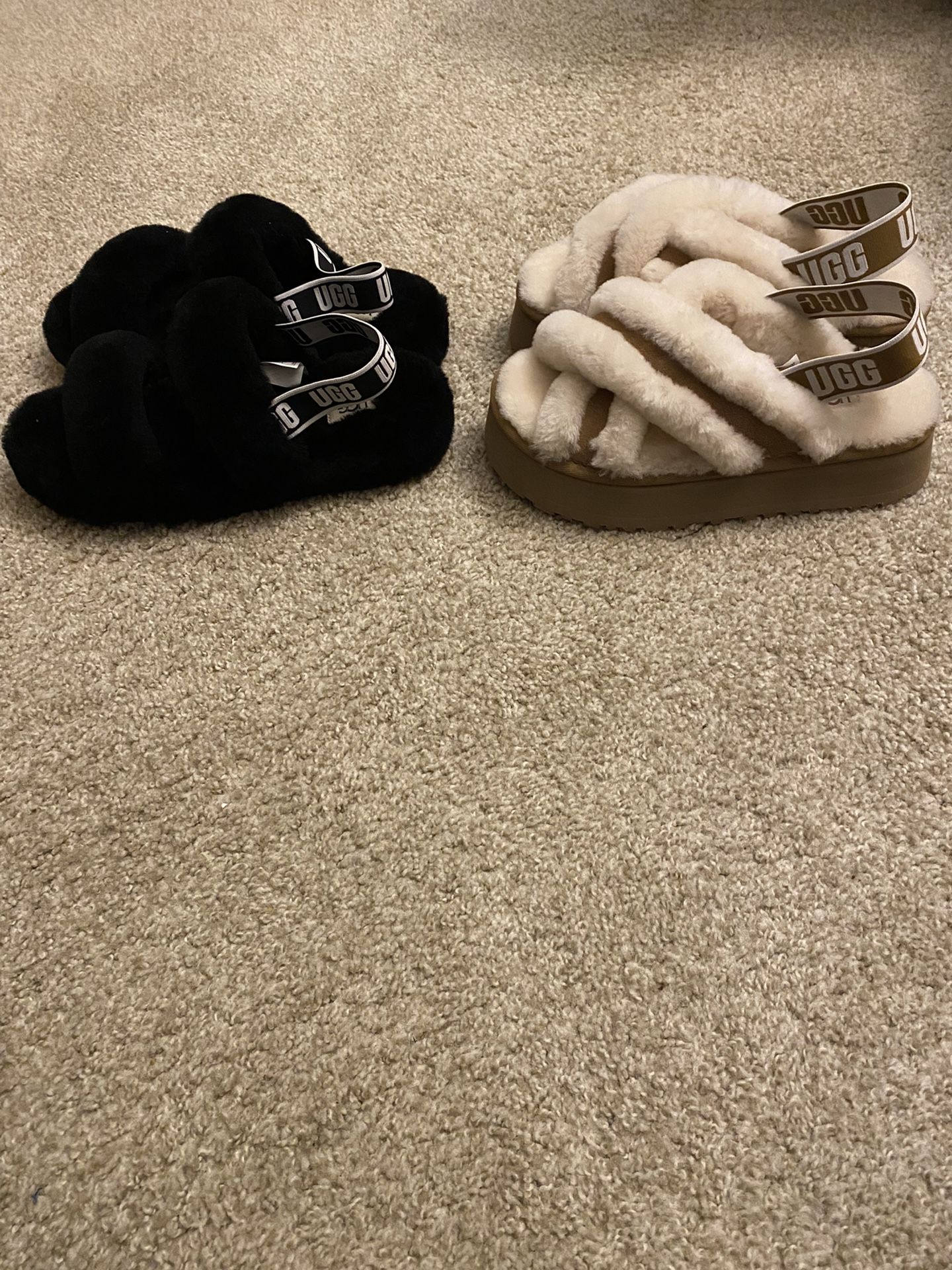 Ladies Ugg Slides (Brand New)