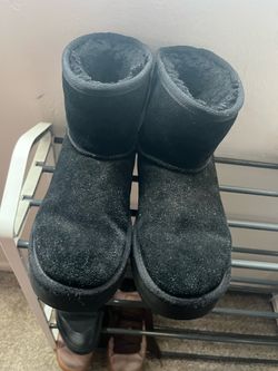 Platform ugg black boots 🖤