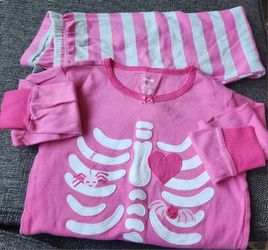 Size 14 Girls Pajama Set. $10