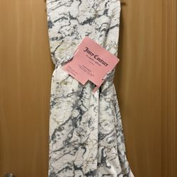 Juicy Couture Super Plush Marble Blanket