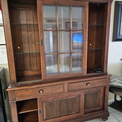 Ethan Allen China Cabinet. 