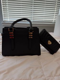 Purse with wallet
