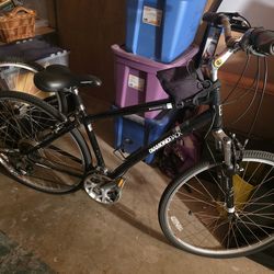 Diamondback Edgwood hybrid bike