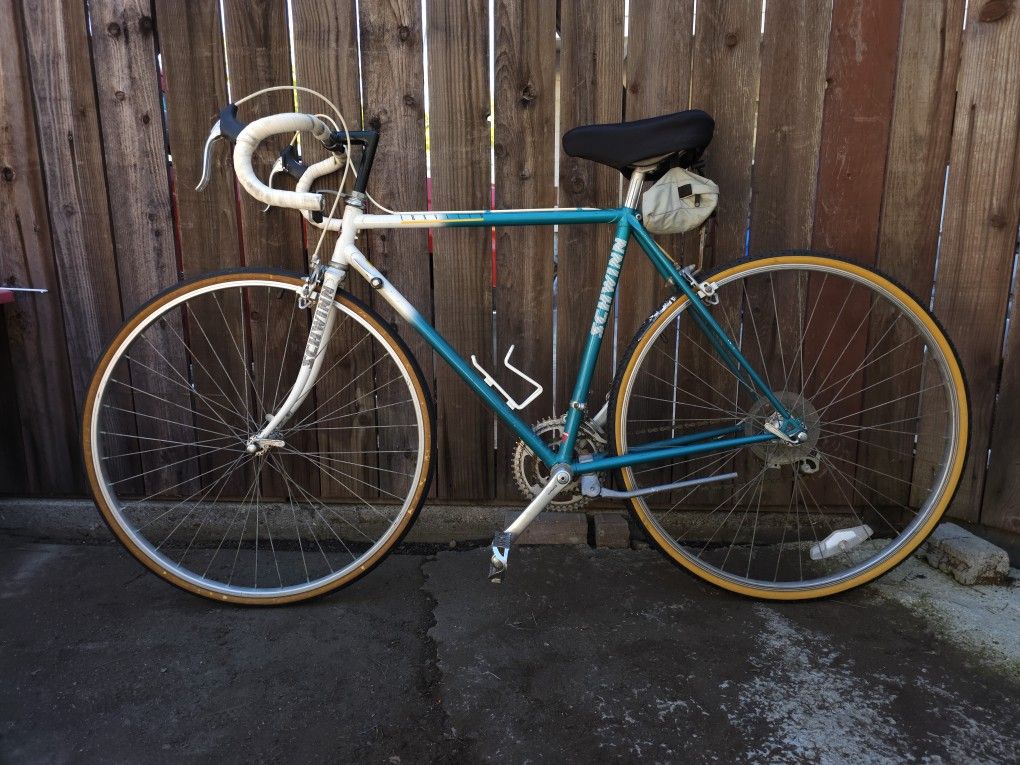 Vintage 1987 Schwinn Traveler Bike 18 Speed 53cm