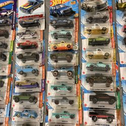 Hot wheels new 3 dollars each pick up in sun valley cash only