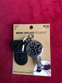 Diffuser lanyard for essential oils