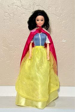 Vintage 1992 Mattel “Walt Disney’s Snow White and the Seven Dwarfs – Snow White #7783”