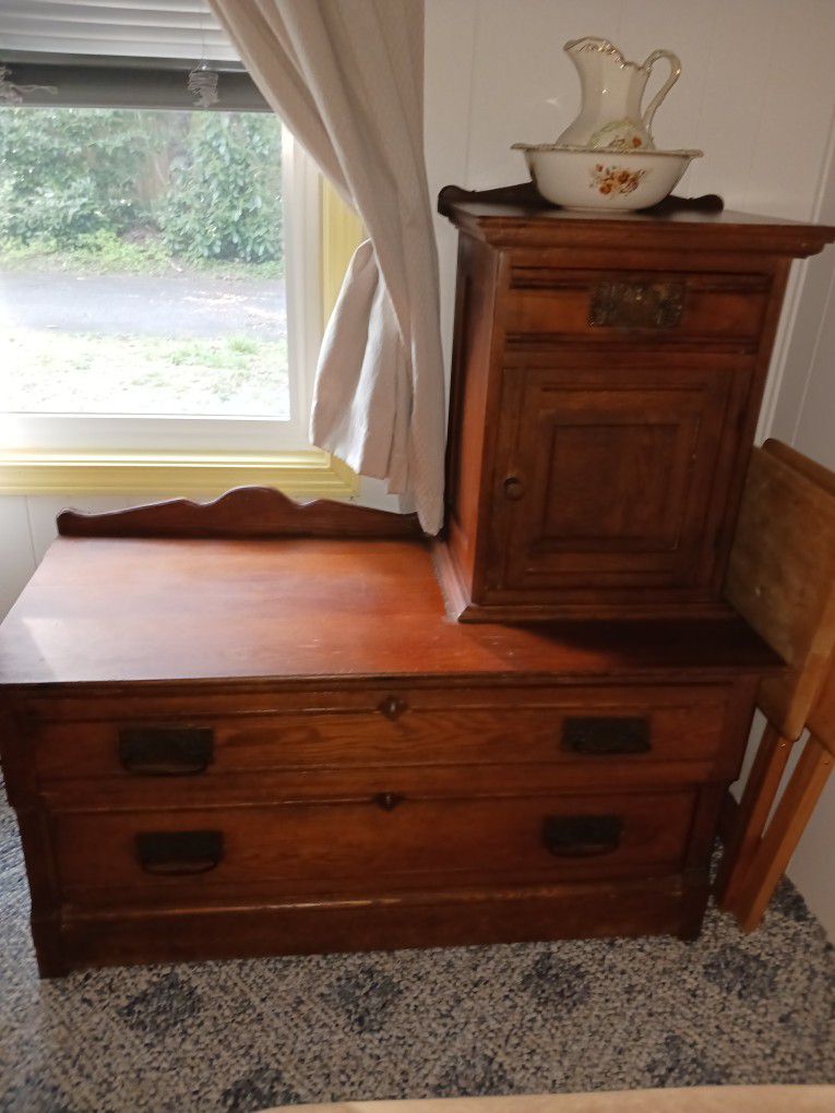 Antique Gentleman's Dresser
