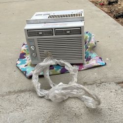 Emerson Quiet Kool AC Unit
