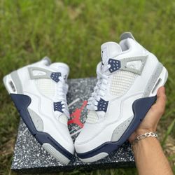 Jordan 4 “Midnight Navy”