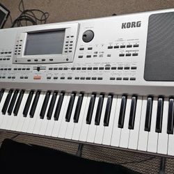 Korg PA80 -Arranger Keyboard-

