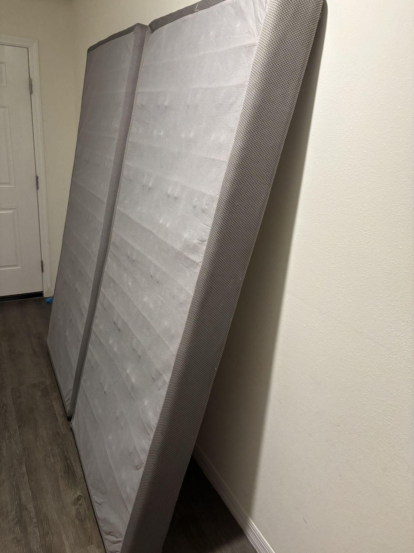 FREE (2) TWIN BOX SPRINGS!!!