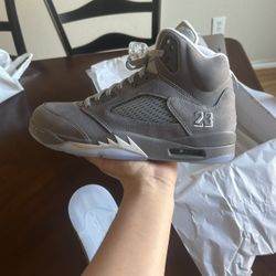 Jordan 5 Wolf Greys