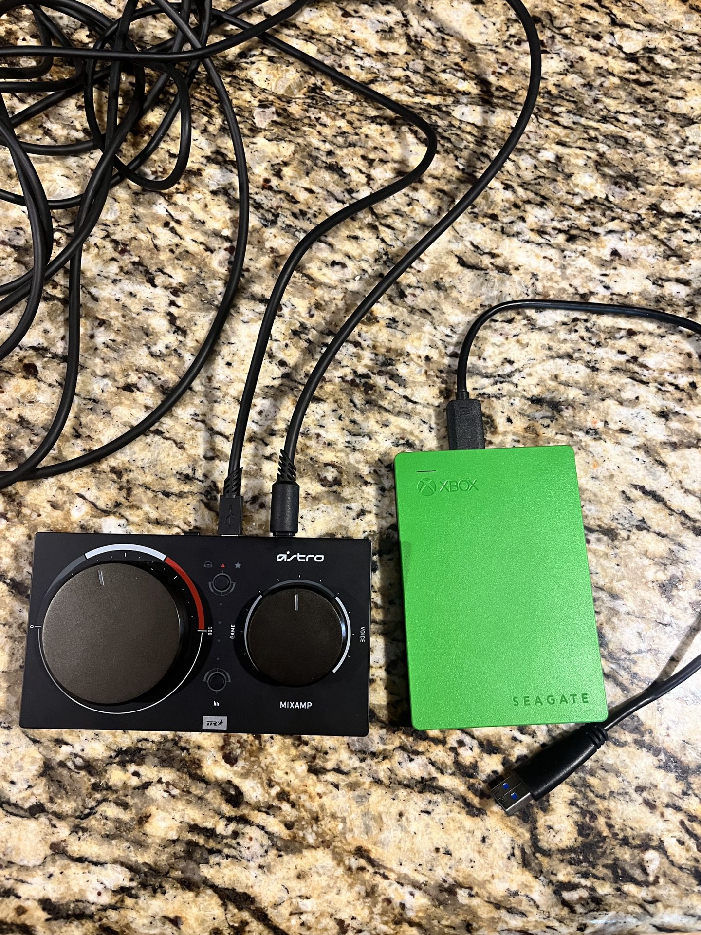 MixAmp and External Hard Drive Combo For Xbox One Streaming