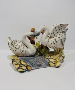 Vintage Collectible Gold Pair of Swans Porcelain Sculpture Gold Trimmed