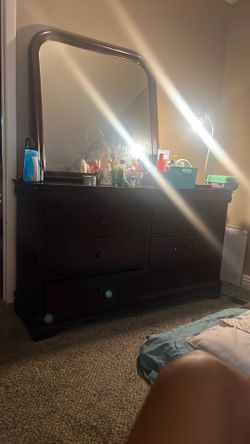 Dresser