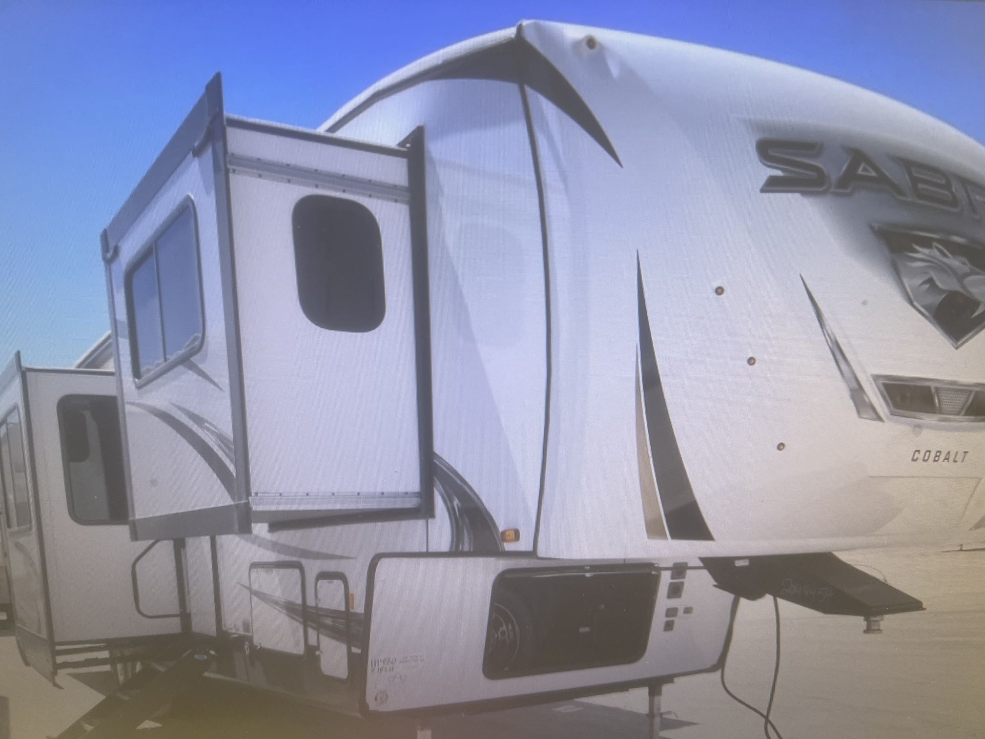 2022 SABRE 37FLH
